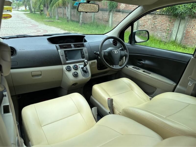 TOYOTA PASSO SETTE -2009